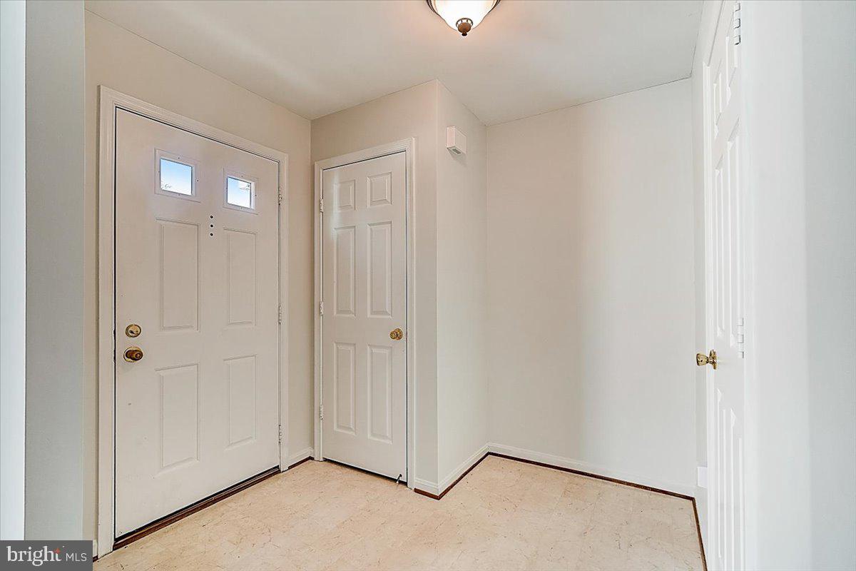 4452 Cole Farm Road Baltimore, MD 21236 - Photo 6 of 50