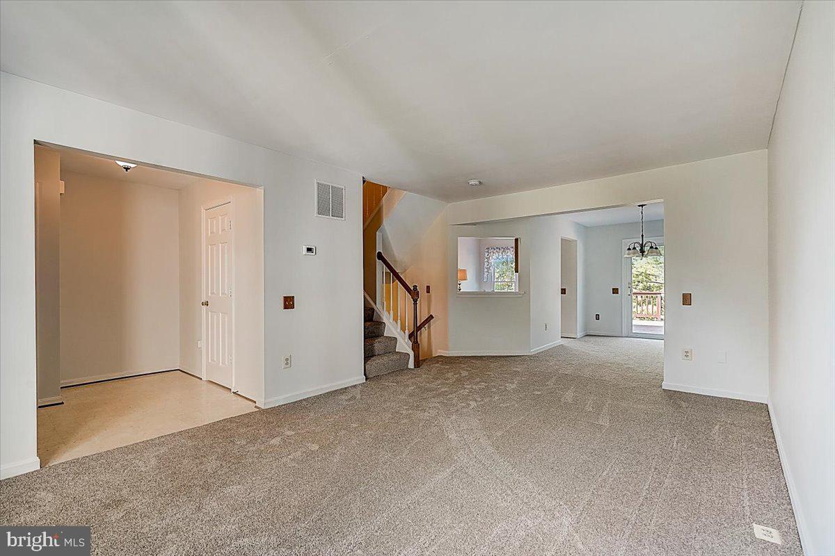 4452 Cole Farm Road Baltimore, MD 21236 - Photo 8 of 50