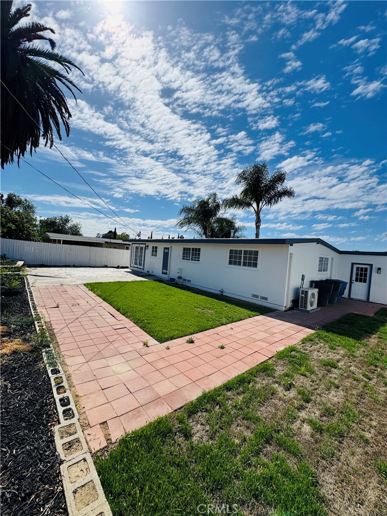 9314 Martha Way Riverside, CA 92503 - Photo 8 of 9