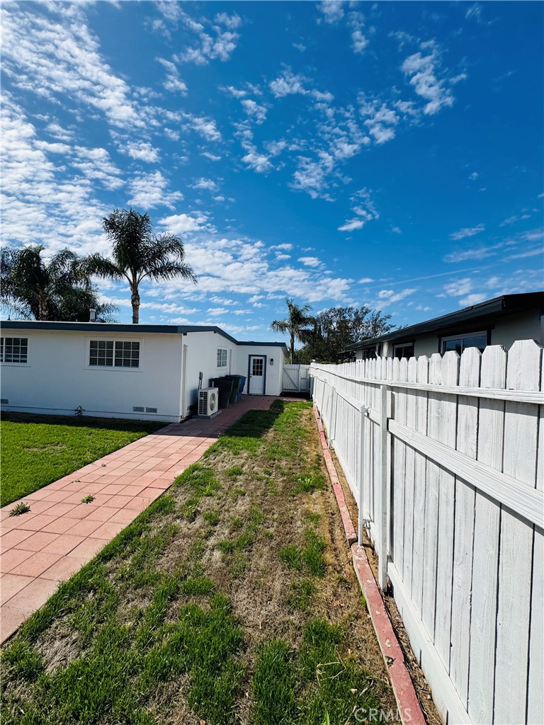 9314 Martha Way Riverside, CA 92503 - Photo 9 of 9