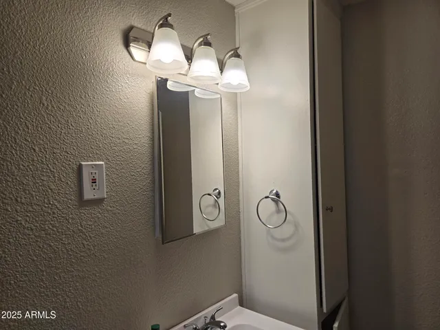 $1,075 | 902 East Southern Avenue, Unit 2, Phoenix, AZ 85040