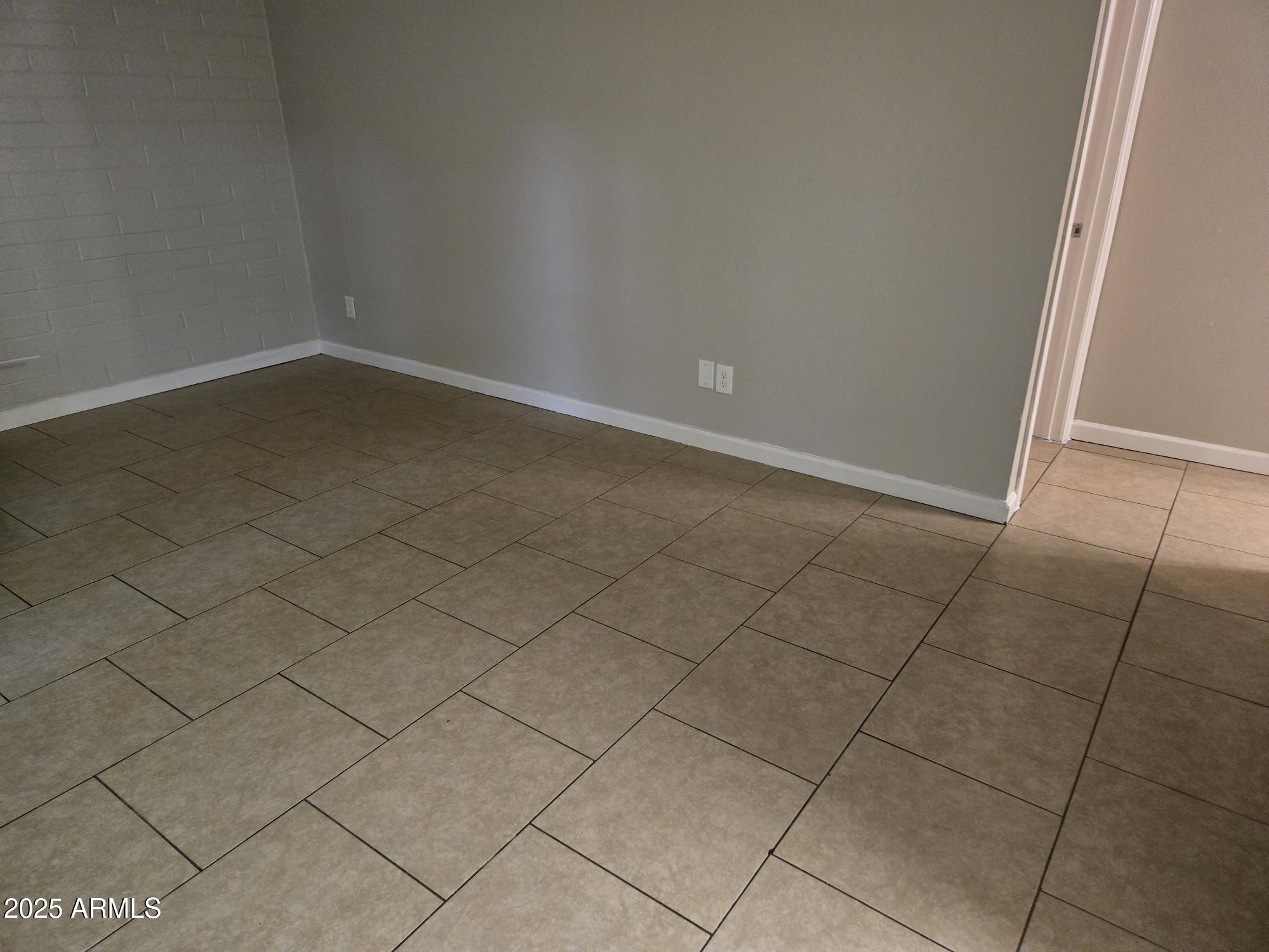 902 East Southern Avenue, Unit 2 Phoenix, AZ 85040 - Photo 3 of 25