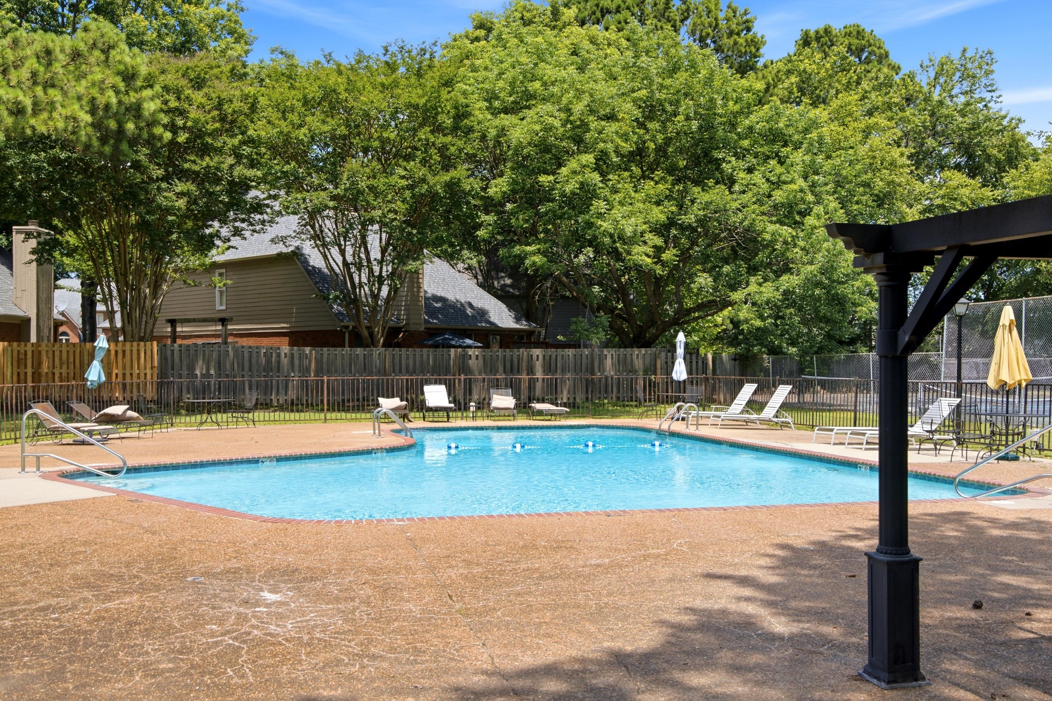 1906 Allenby Road, Unit 16 Germantown, TN 38139 - Photo 19 of 25