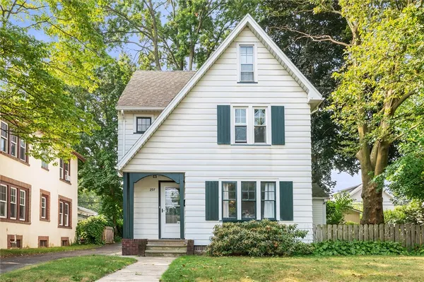 $243,500 | 297 Spencer Road, Irondequoit, NY 14609