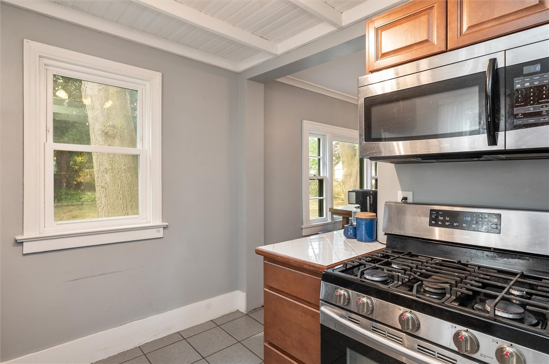 297 Spencer Road Irondequoit, NY 14609 - Photo 18 of 45