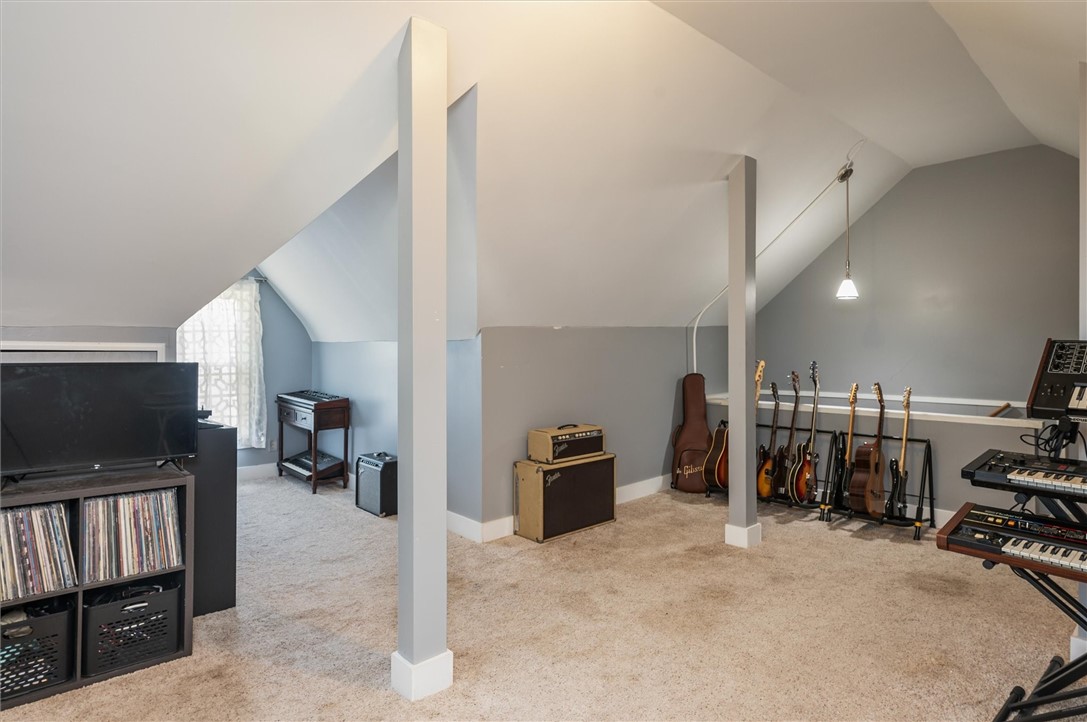 297 Spencer Road Irondequoit, NY 14609 - Photo 31 of 45