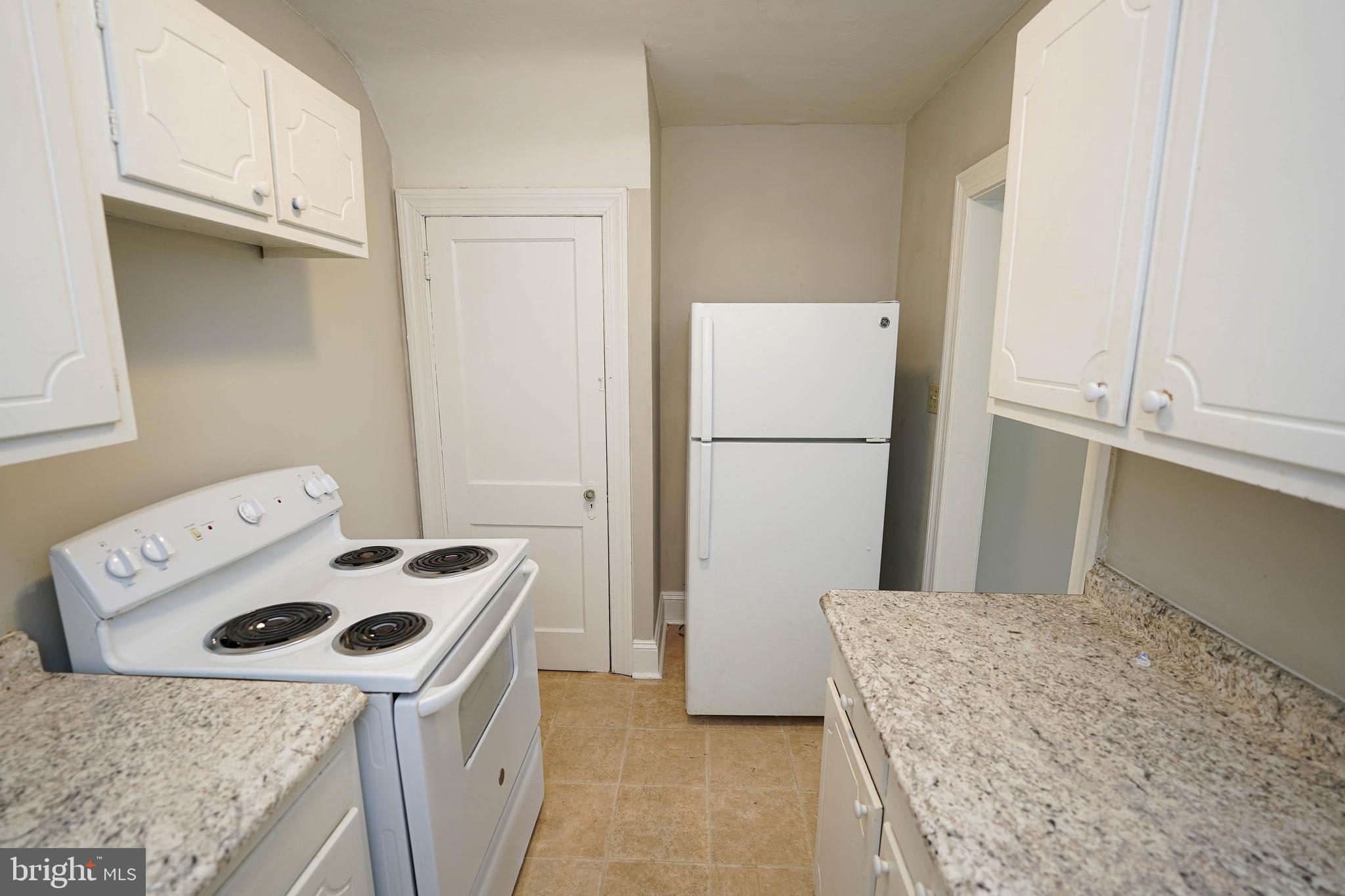 234 North Boulevard, Unit A Salisbury, MD 21801 - Photo 18 of 38 a storage room with washer and dryer