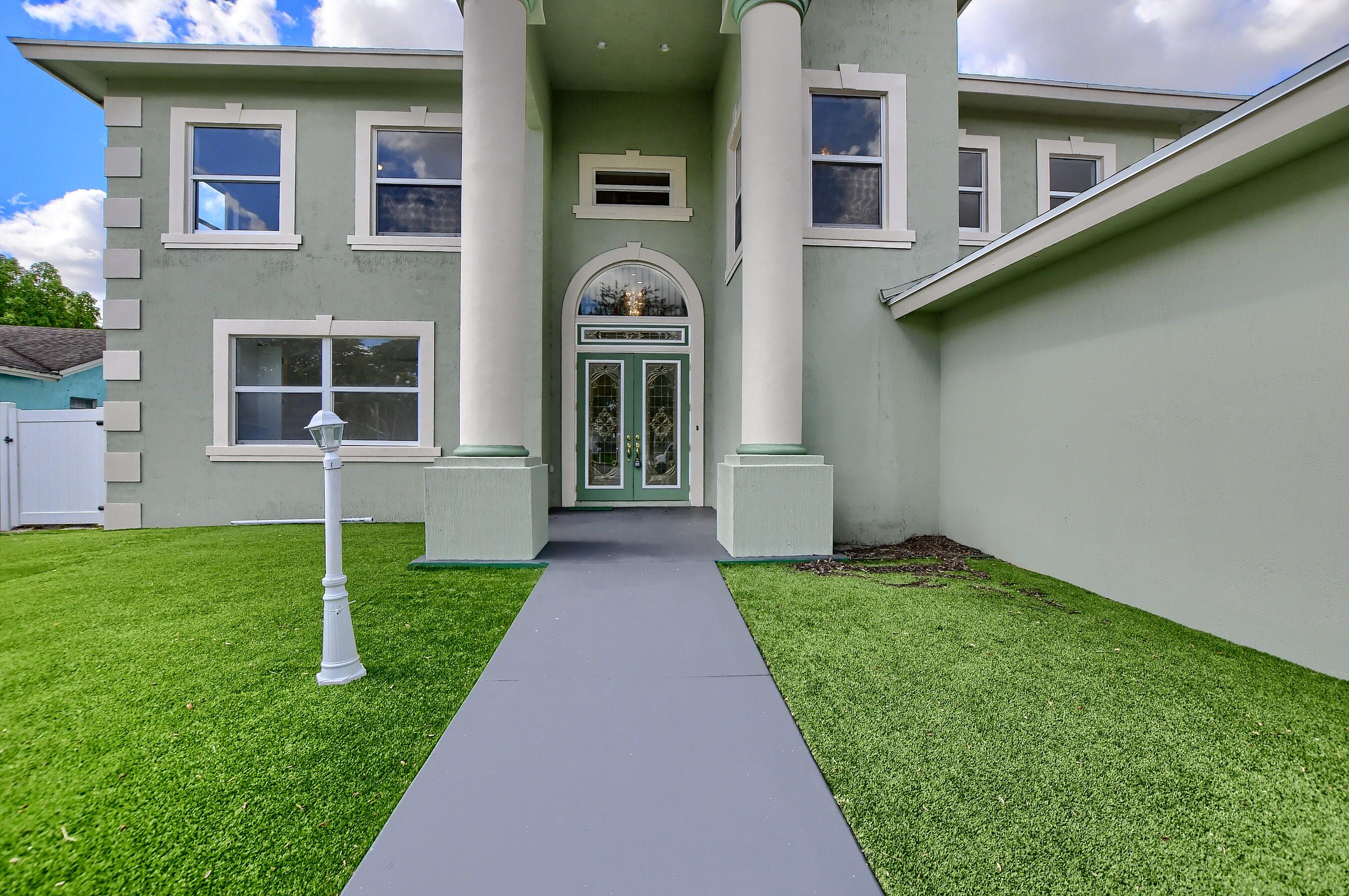 9058 Southwest 4th Street Boca Raton, FL 33433 - Photo 3 of 53 EBF_0735-HDR(5)