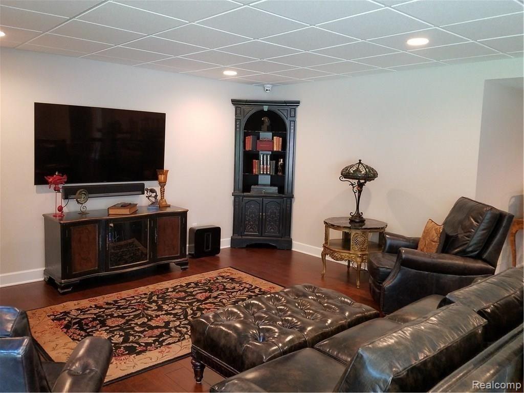 5498 Woodfall Road Clarkston, MI 48348 - Photo 20 of 23