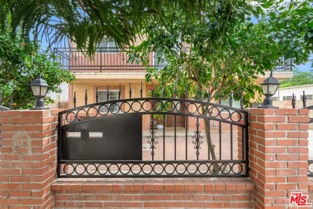 a view of a storage & utility room