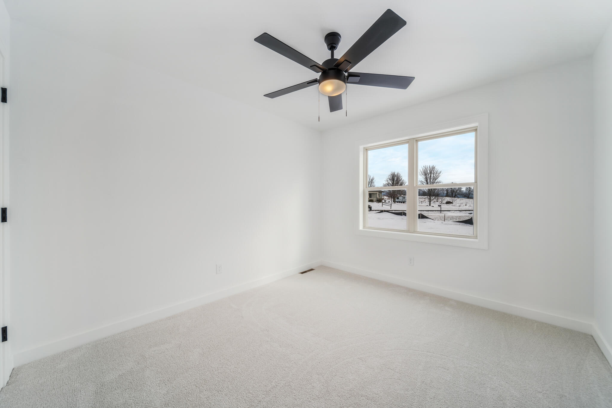 627 Bobolink Lane Cascade, WI 53011 - Photo 19 of 39 Bedroom 3