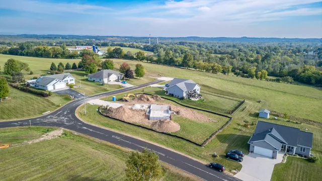 $590,000 | 627 Bobolink Lane, Cascade, WI 53011