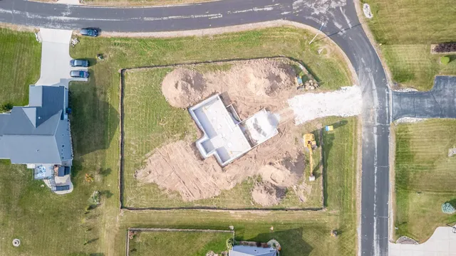 $590,000 | 627 Bobolink Lane, Cascade, WI 53011