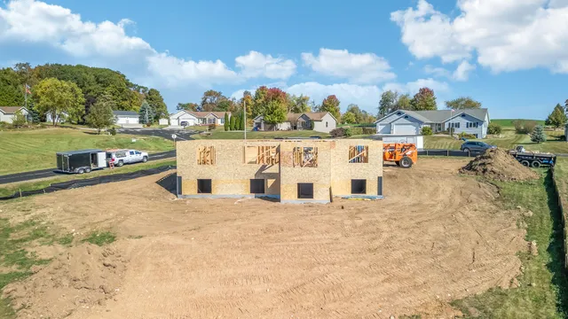 $590,000 | 627 Bobolink Lane, Cascade, WI 53011