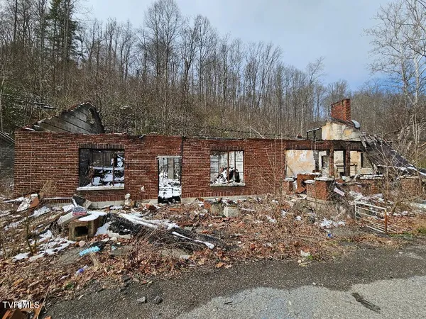 $40,000 | 10007 Orby Cantrell Highway, Unit 6566, Pound, VA 24279
