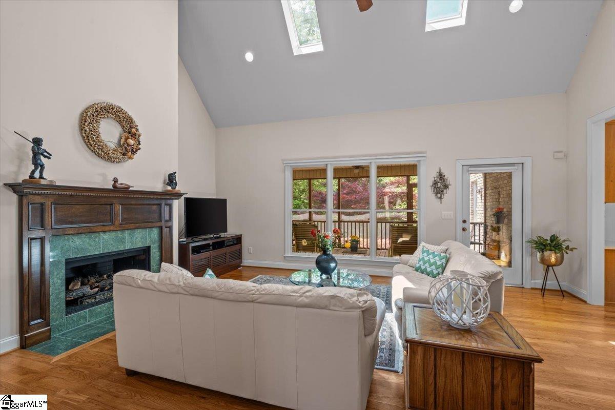 529 Foxcroft Road Greenville, SC 29615 - Photo 8 of 33 Gallery Image 8