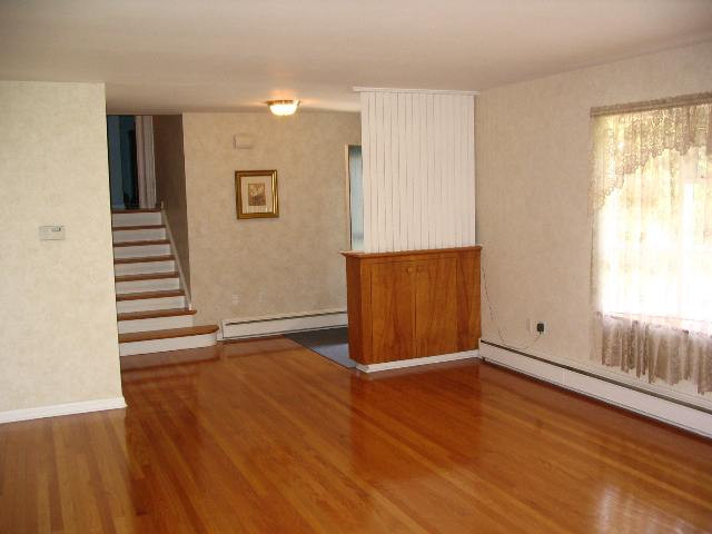 17 Aspinwall Road Albany, NY 12211 - Photo 4 of 11 Photo 5
