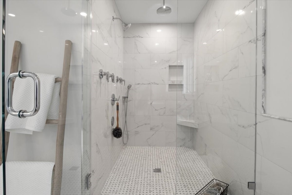 24 Jayne Road Needham, MA 02494 - Photo 19 of 34