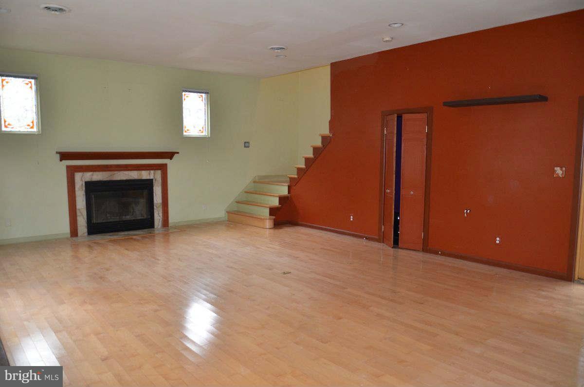 1519 Brehm Road Westminster, MD 21157 - Photo 5 of 27 Interior (General)
