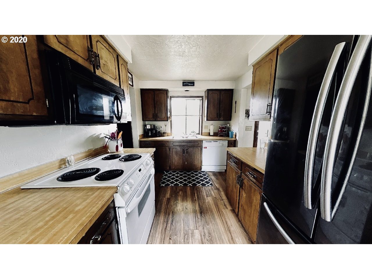 290 35th Street Springfield, OR 97478 - Photo 11 of 31