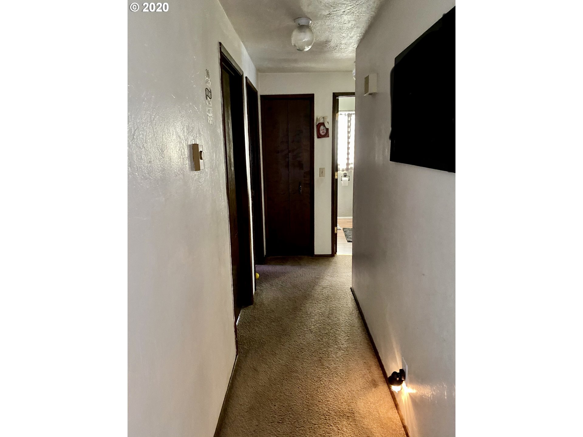 290 35th Street Springfield, OR 97478 - Photo 17 of 31