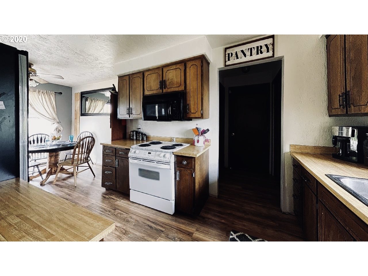 290 35th Street Springfield, OR 97478 - Photo 5 of 31