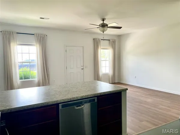 $899,000 | 700 West Ferdon Street, Litchfield, IL 62056