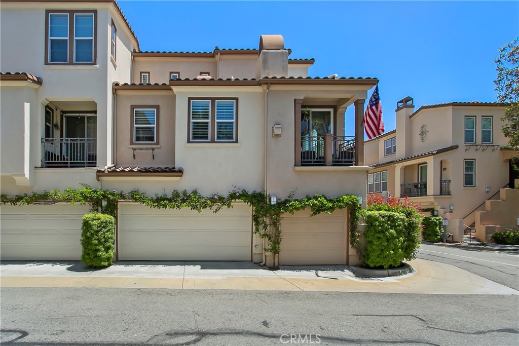 92 Sansovino Ladera Ranch, CA 92694 - Photo 19 of 24 Side by side two car garage and upper balcony.