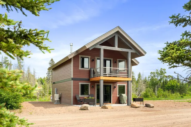 $549,500 | 6785 Village Drive, Finland, MN 55603