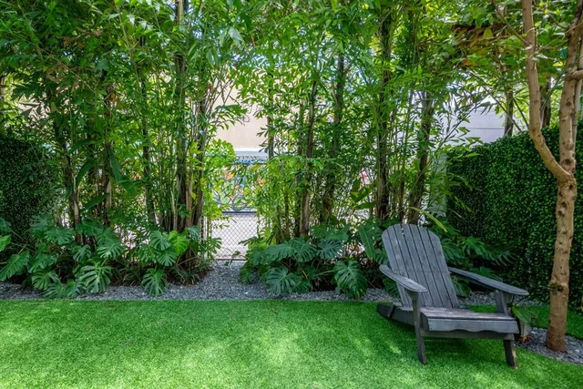 $6,500 | 6864 Southwest 80th Street, Miami, FL 33143