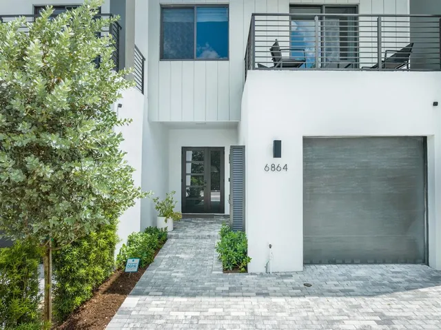 $6,500 | 6864 Southwest 80th Street, Miami, FL 33143