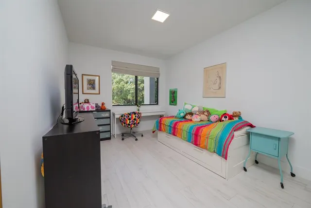 $6,500 | 6864 Southwest 80th Street, Miami, FL 33143