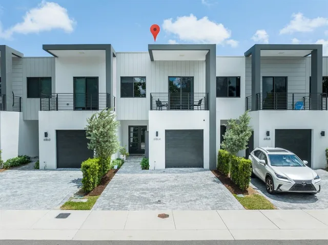 $6,500 | 6864 Southwest 80th Street, Miami, FL 33143