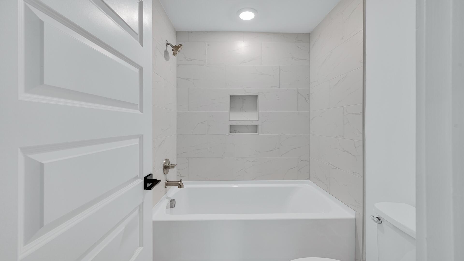 3845 Cracked Shell Lane Mount Pleasant, SC 29466 - Photo 26 of 31 Bathroom