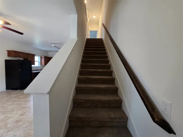 $1,875 | 6110 White Oak Drive, Hitchcock, TX 77563