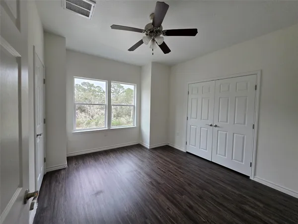 $1,875 | 6110 White Oak Drive, Hitchcock, TX 77563