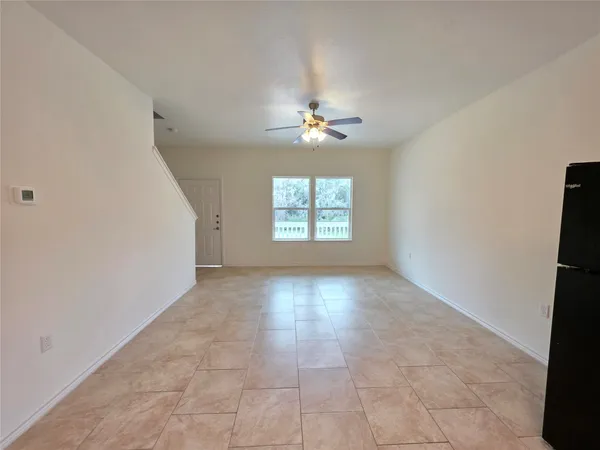 $1,875 | 6110 White Oak Drive, Hitchcock, TX 77563