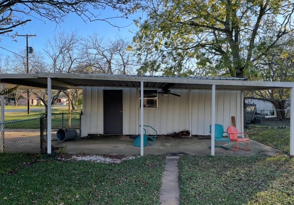 1202 Tyler Thornton, TX 76687 - Photo 19 of 22