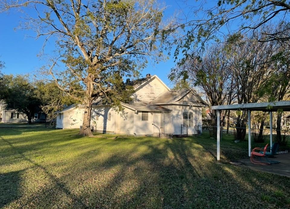 1202 Tyler Thornton, TX 76687 - Photo 20 of 22