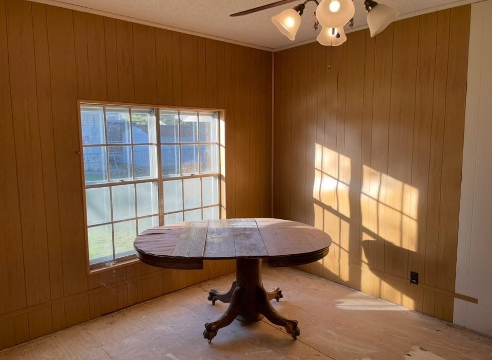 1202 Tyler Thornton, TX 76687 - Photo 4 of 22