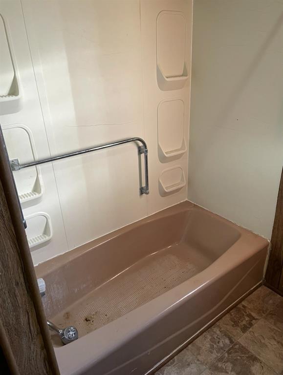 1202 Tyler Thornton, TX 76687 - Photo 8 of 22