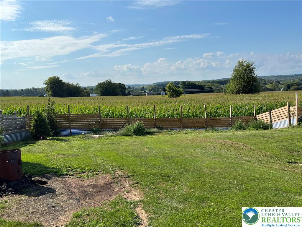 3092 Mauch Chunk Road Allentown, PA 18104 - Photo 8 of 14