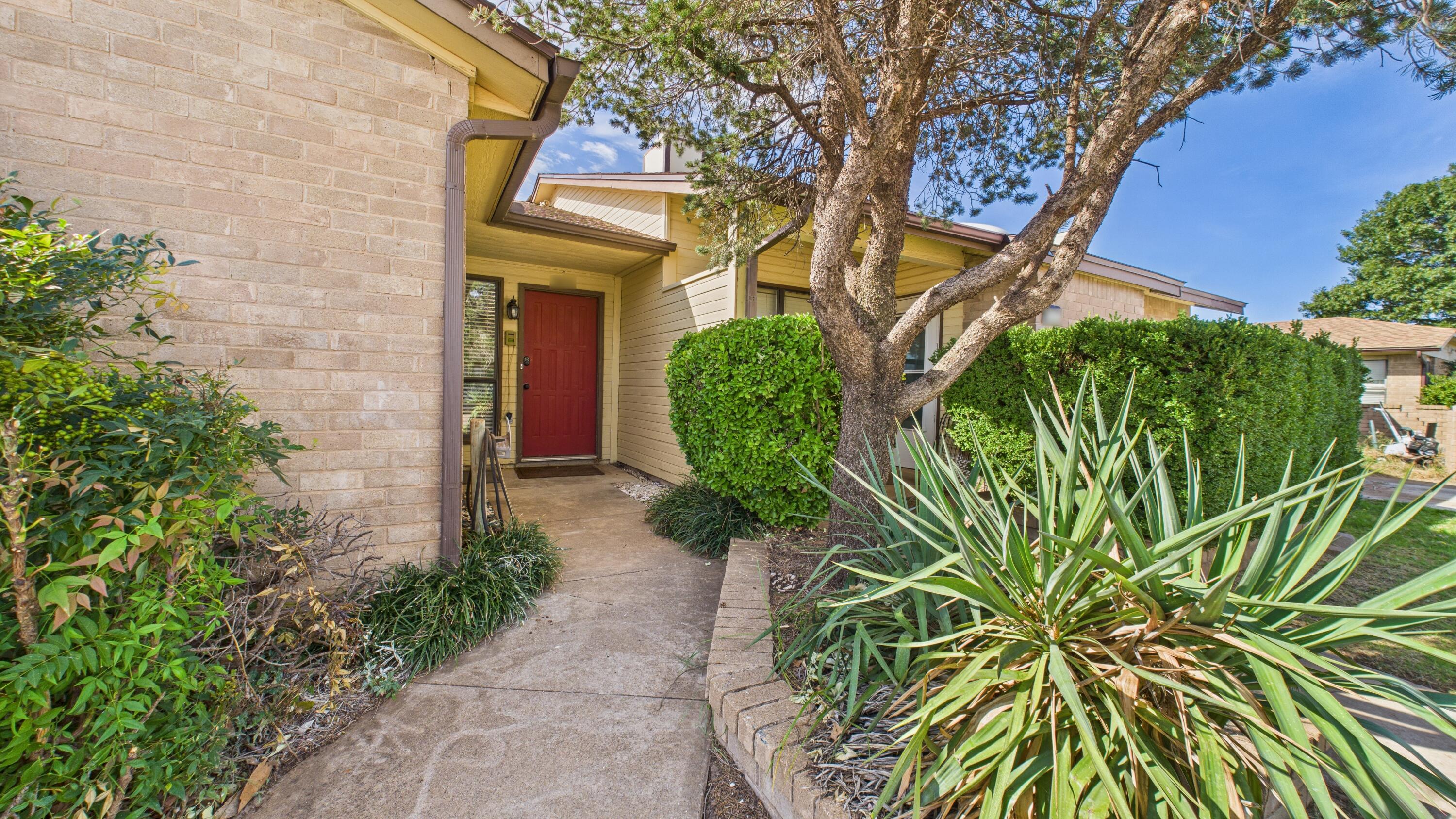 5801 6th Street Lubbock, TX 79416 - Photo 4 of 31 CAM03710G0-PR0151-STILL004