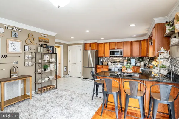 a view of a walk in closet