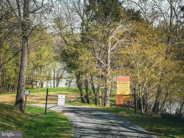 $539,900 | 406 Woodland Drive, Luray, VA 22835