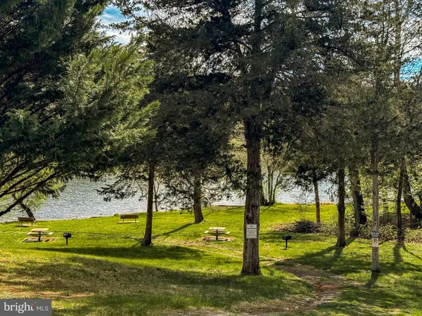 $539,900 | 406 Woodland Drive, Luray, VA 22835