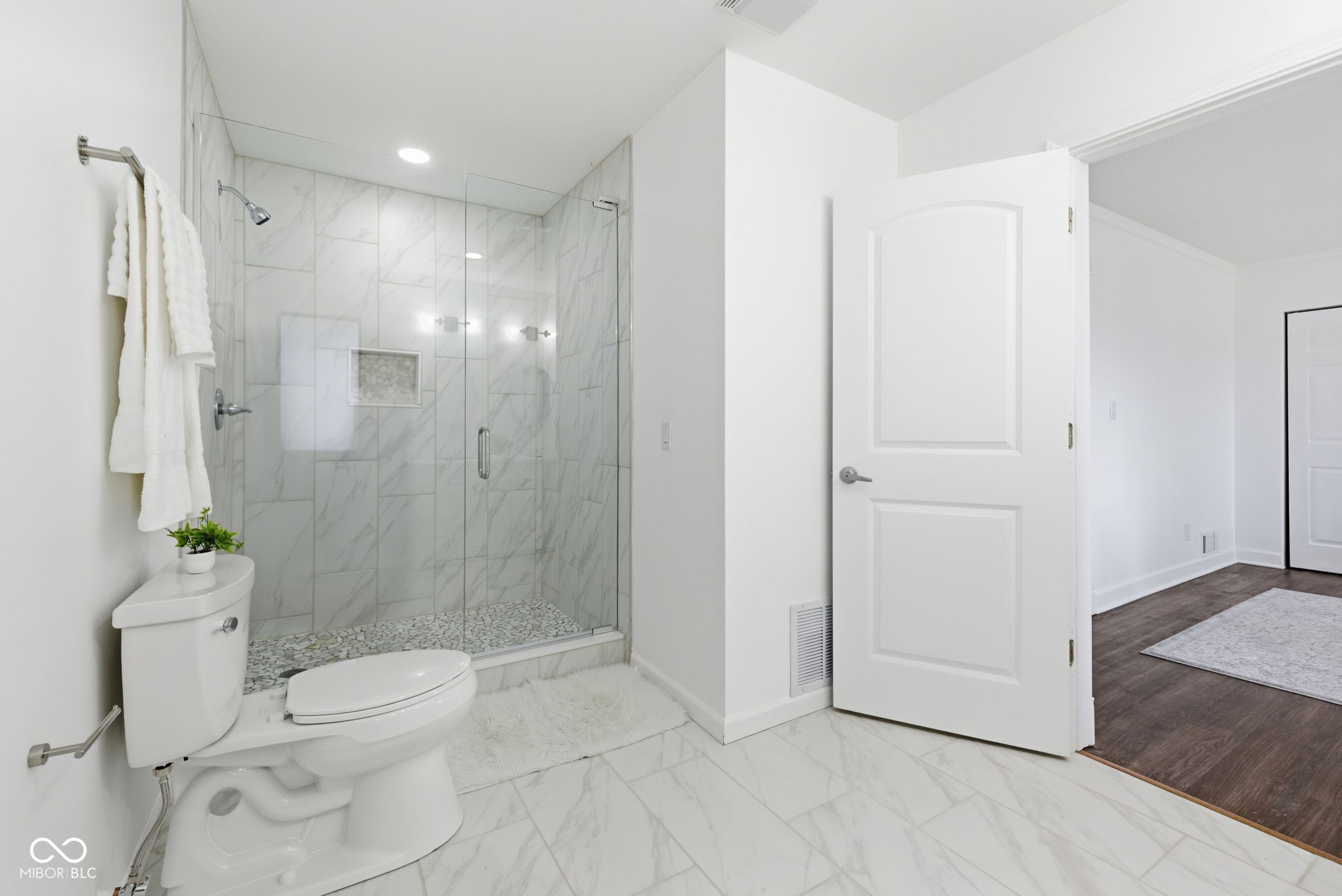 5097 Vantage Point Road, Unit B 2 Avon, IN 46123 - Photo 21 of 26