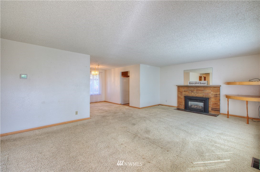 2920 Northeast 8th Place Renton, WA 98056 - Photo 14 of 20 Gallery Image 14
