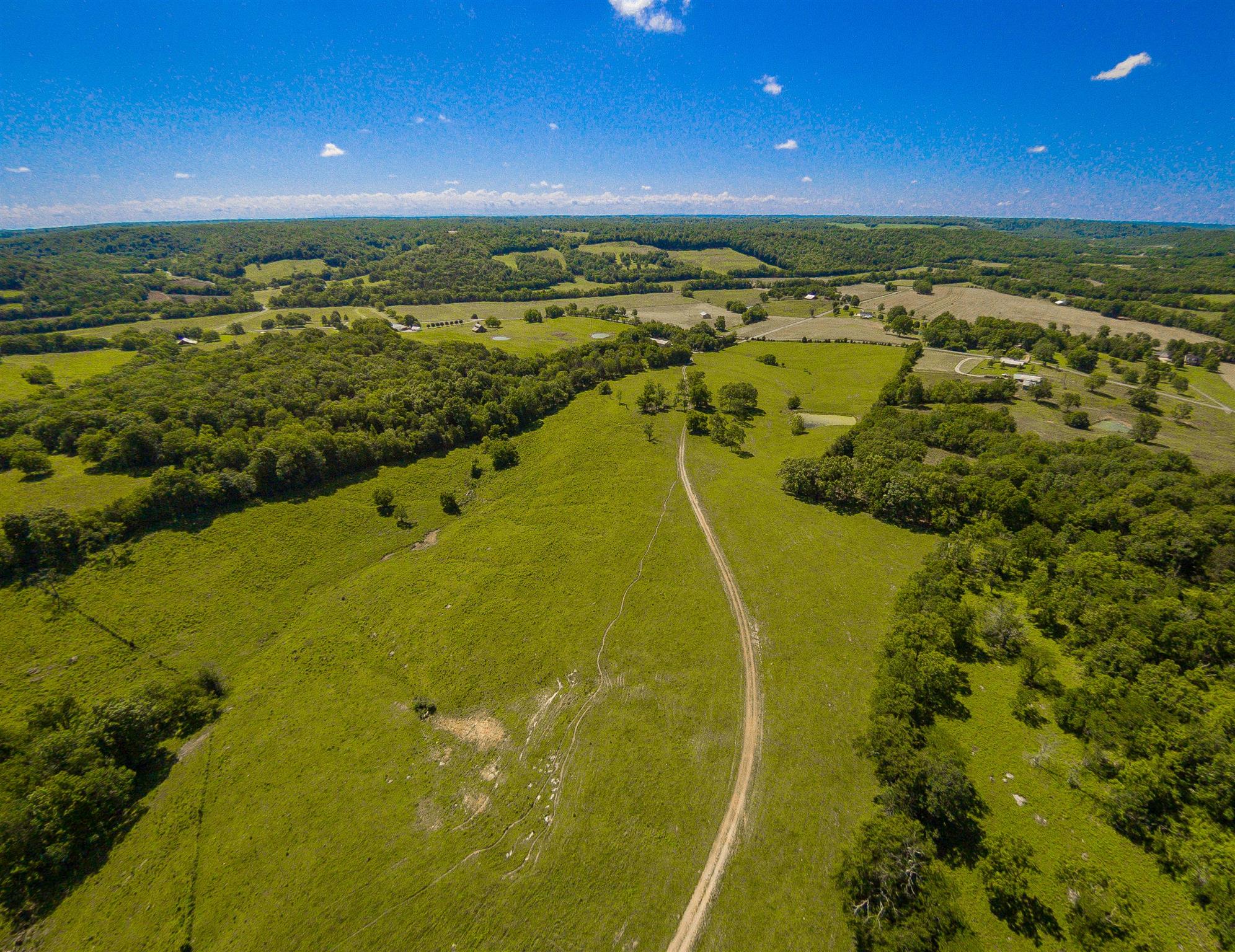 4750 Beech Hill Road Pulaski, TN 38478 - Photo 7 of 30 a view of city and ocean
