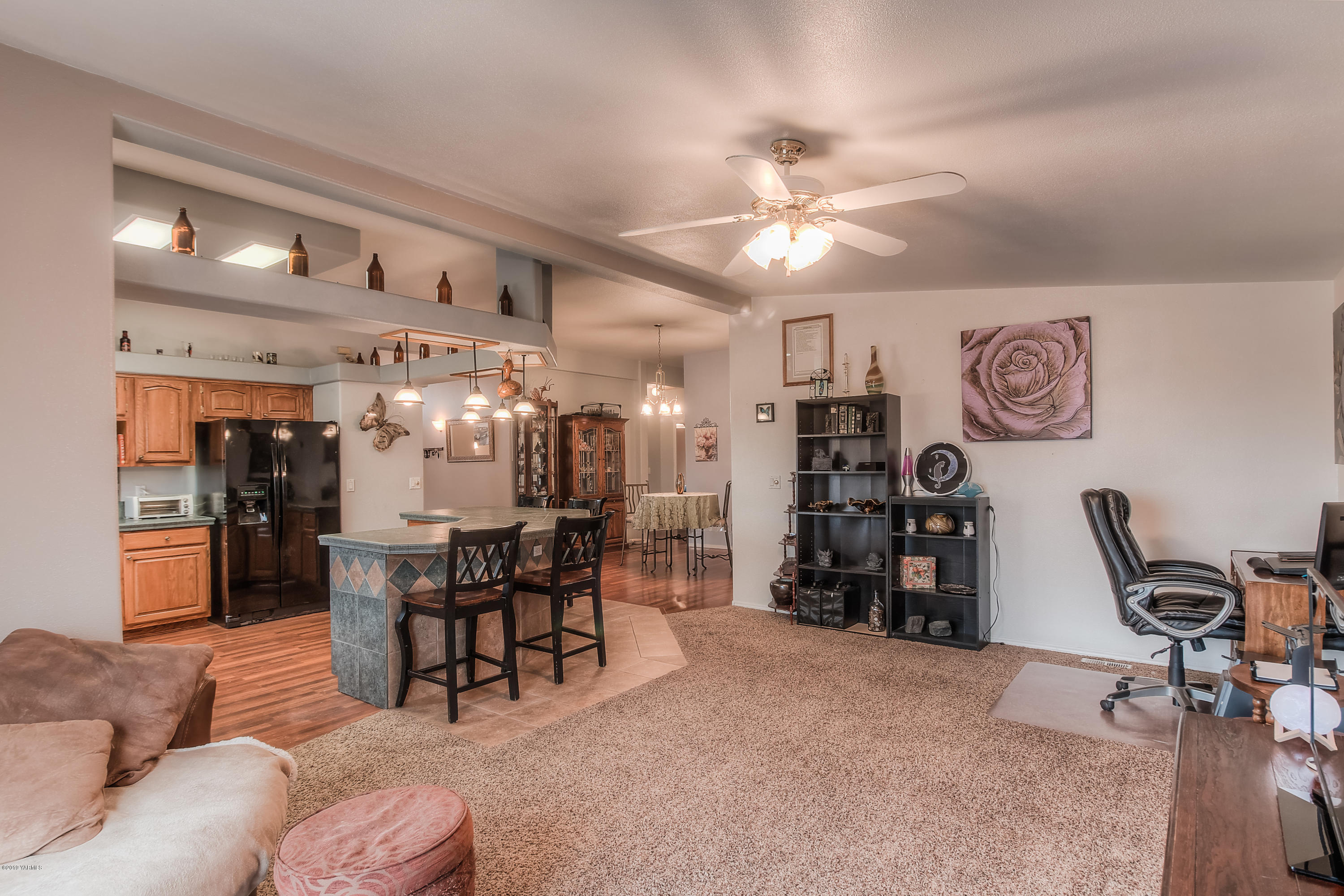 511 Livengood Road Cowiche, WA 98923 - Photo 8 of 20 06- Family Area